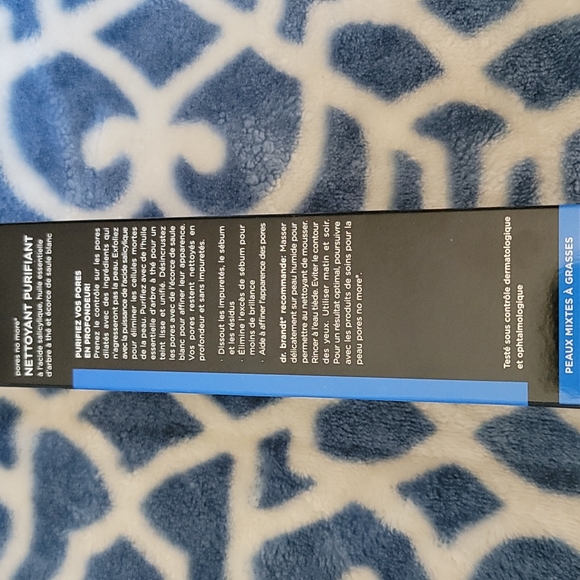 Dr. Brandt cleanser - Picture 4 of 4